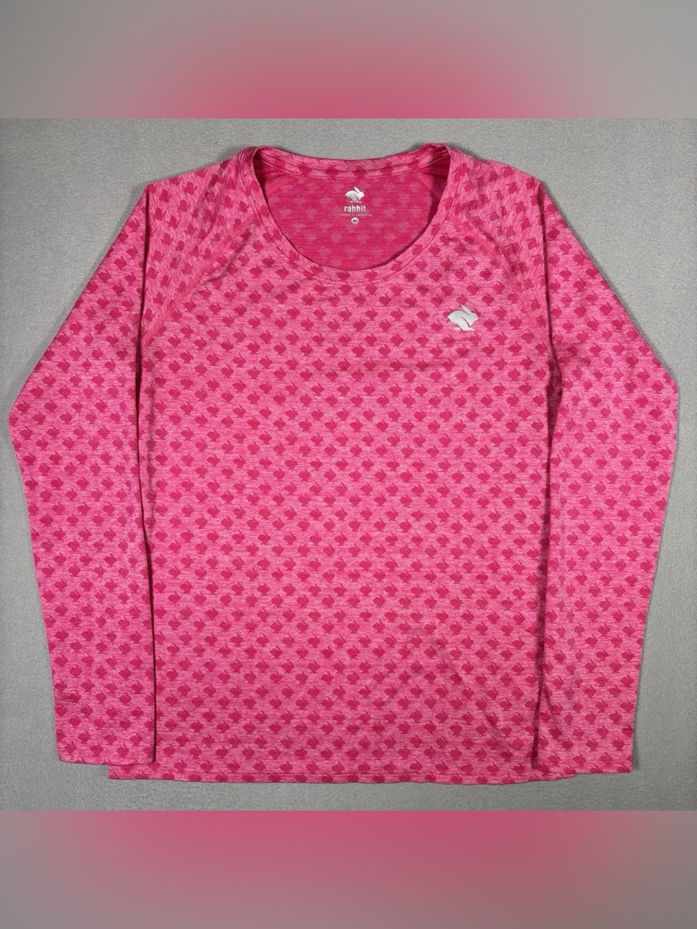 Rabbit Running EZ Tee Long-sleeve Womens M Pink Performance Stretch Rabbit print